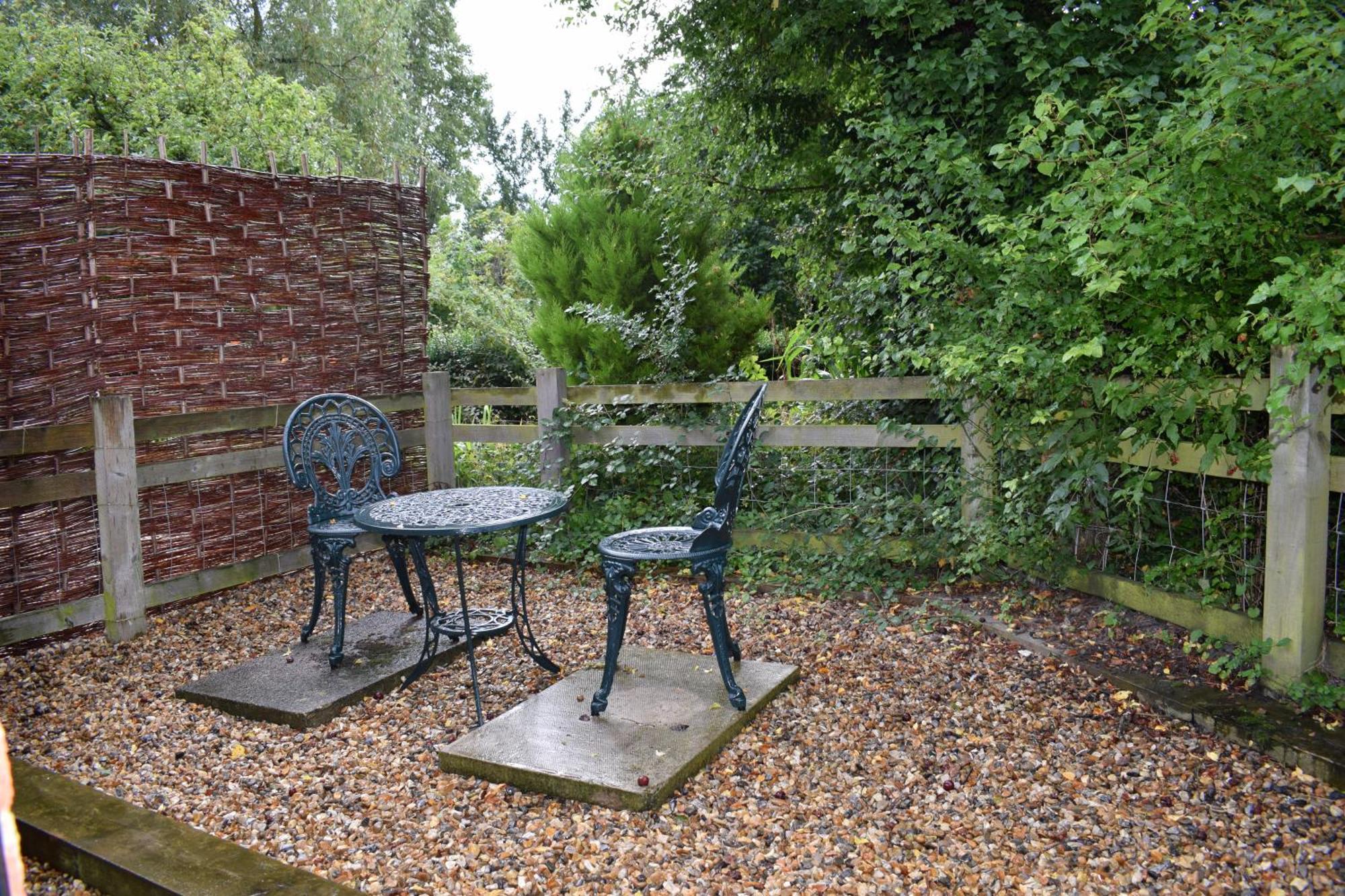 Upper Wood End Farm Holiday Cottages Marston Moreteyne Exterior photo